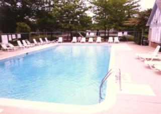Private Swimming Pool for Vernon Hills Condo